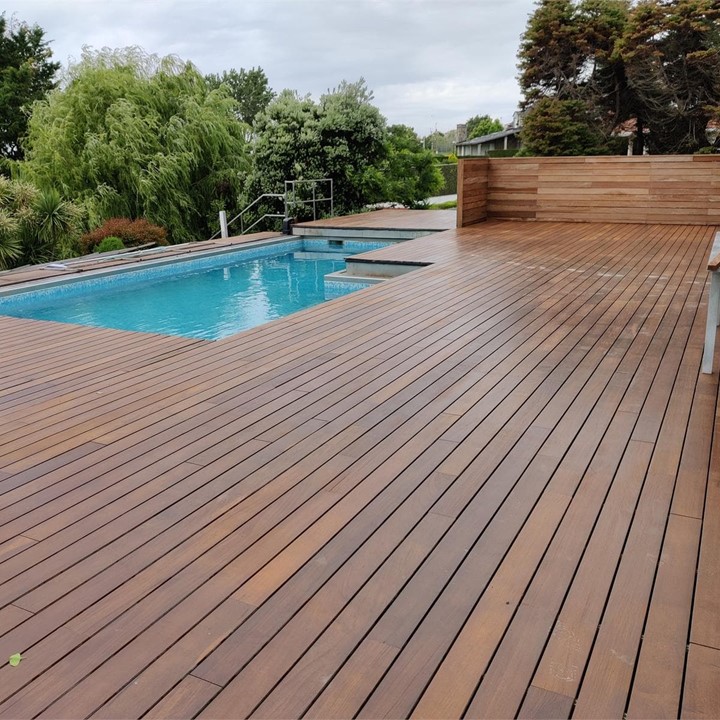 J Madera piscina después 